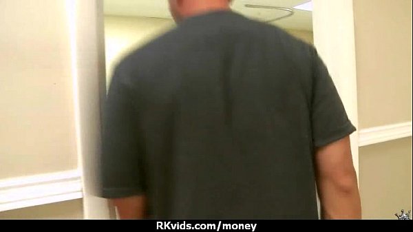 Hot sexy amateur babe needs a lift and takes ca...