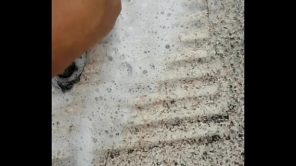 Washing the thong Thumbnail
