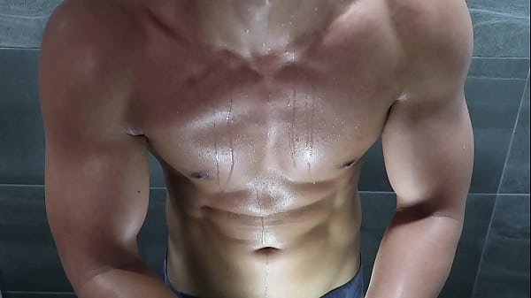 Download Video - Jason Flexing