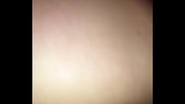 Eu comendo o cusinho gostoso dela.