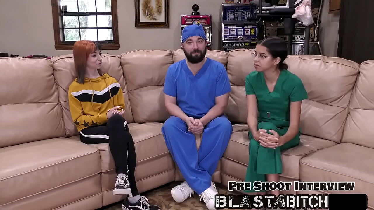 Ditria Rose recibe creampie del doctor, versión POV
                     latex POV nurse gloves new medical white girl ass spreading multiple orgasms vaginal creampies heavily tattooed behind the scenes bts muchos negros