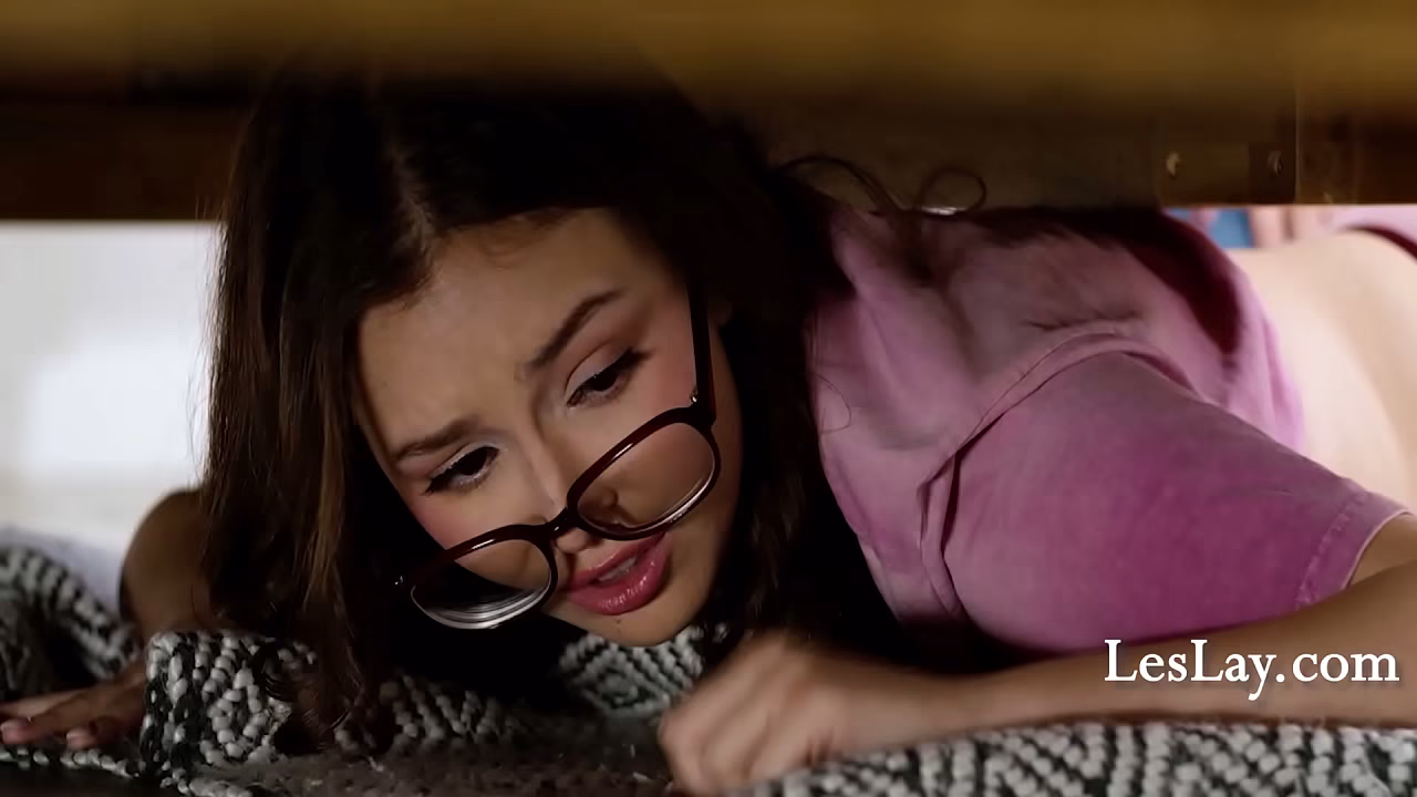 Stuck and Fucked by My Step Mom - Lexi Luna, Leana Lovings