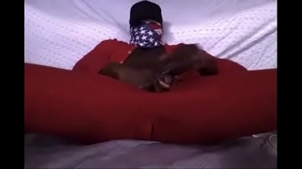 Download Video - oiled up and busting a nut &num;pj&rsquo;s &num;maskedup