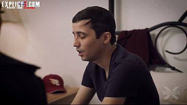 Ajudando o enteado na doação de esperma porno legendado