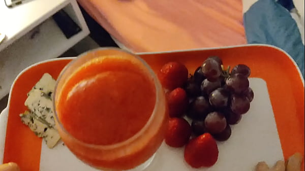 waking up to breakfast in bed