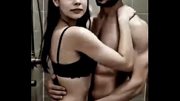 インドのホットなバビー