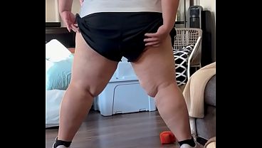 Big booty cougar flashes ass in panties