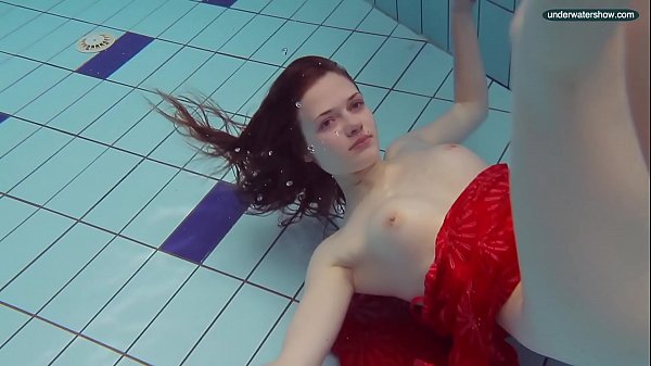 Libuse underwater slut naked body