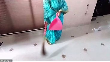 Fuked the special maid servant - Hindi Audio Story