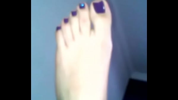 pretty girl feet