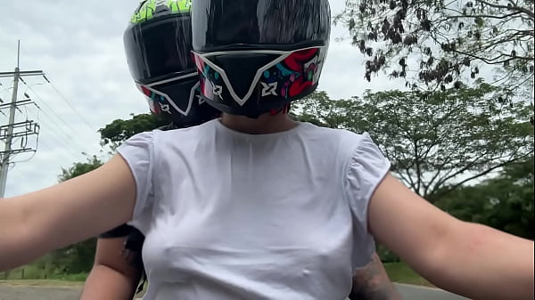 I Picked Up My Favorite Client From DIDI Without A Bra And Touched My Big Tits Again