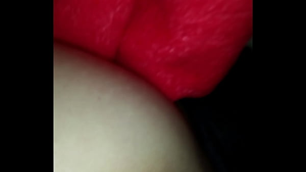 thumb girlfriend d