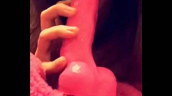 She plays whit your masturbation