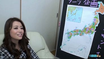 She was holding a painting and explaining how she sucks dicks with so much passion.