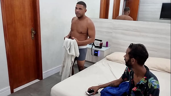 Download Video - Bastidores da primeira vez no porno da safada que ama anal India Juju