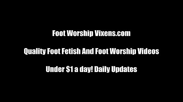 Hot ebony foot worship fetish