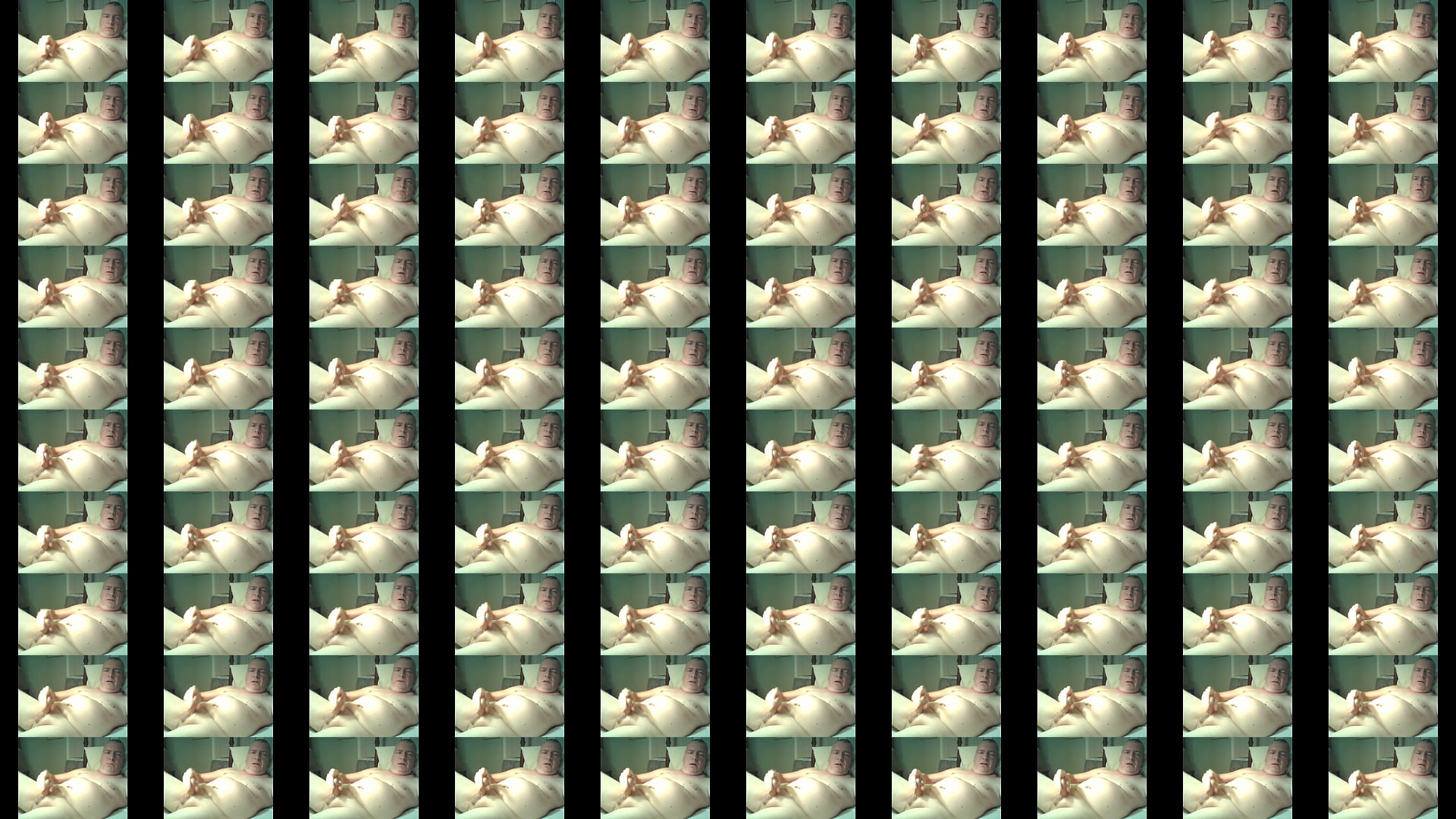 small cock guy masturbating 预览图