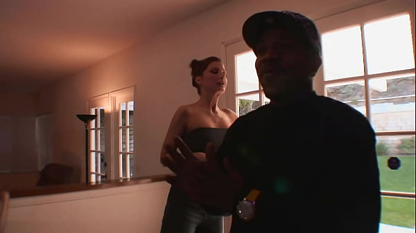 As it turns out neither one of them really has what it takes to sell clothing but they...