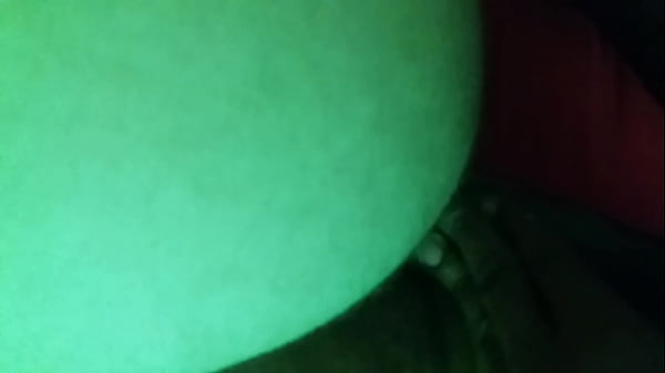 Socando o branquinho gostoso