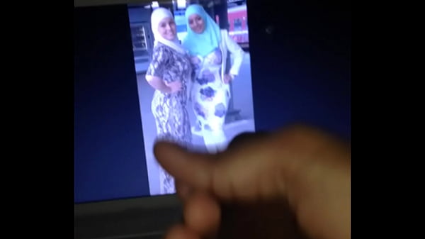 cumming on pic