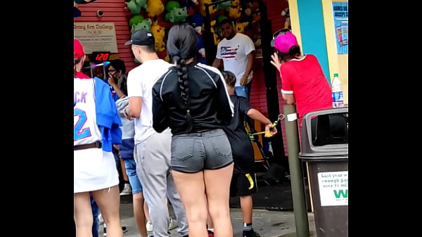 Ojosefitsafa - caliente en pantalones cortos