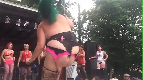 milf drunk naked