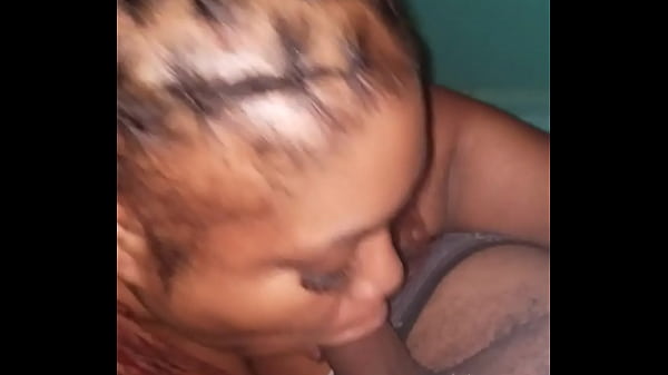 Pretty dick sucking bbw