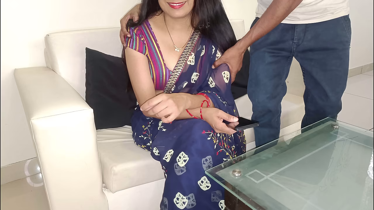 दोस्त की मैरिड वाइफ भाभी को अंक्लेट गिफ्ट दिया बदले में दमदार चुदाई