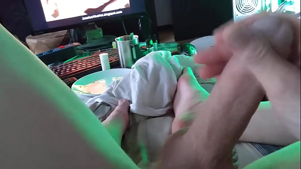 Luce710, Branlé Toute La Journée