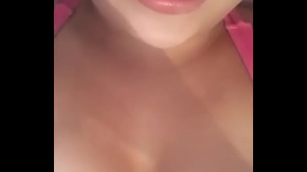 Novinha querendo leite