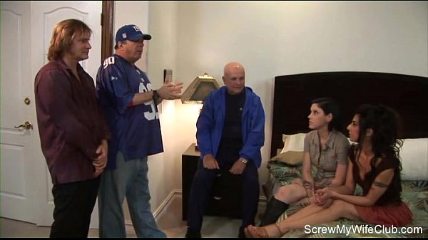 Download Video - Threesome Swinger with a Creampie