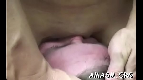 Luscious sweetie enjoys pecker