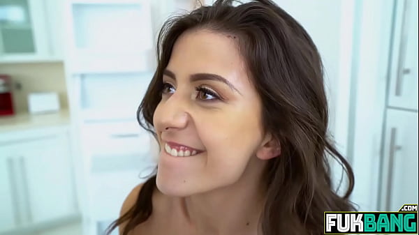 Natalie Brooks, Sofie Reyez Sex Freaks On Thief