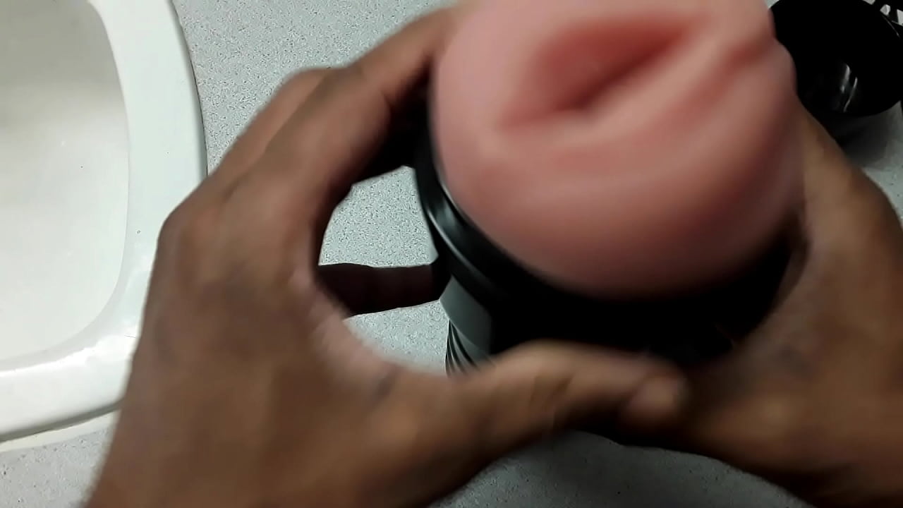 ¡DESEMBALAJE Y FOLLANDO Mi Nuevo Fleshlight!
                   cumshot teen fucking creampie rough closeup toys pussyfucking uncut big dick bbc fleshlight soloboy foreskin reviews blacked sex toy pocket pussy unboxing muchos negros