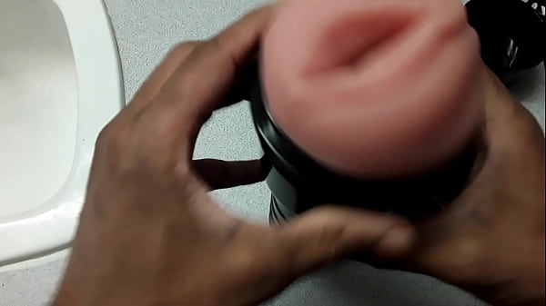 UNBOXING And FUCKING My New Fleshlight!
