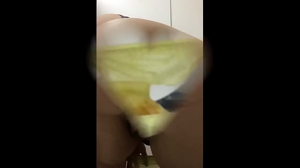 My Pretty Pierced Pussy Peeing