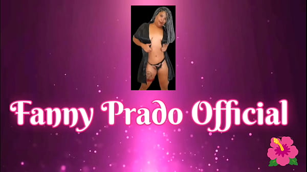 Ninfetinha estudante sentada na pra&ccedil;a, paquerou o bombado e foi parar no apartamento dele com uma foda daquelas