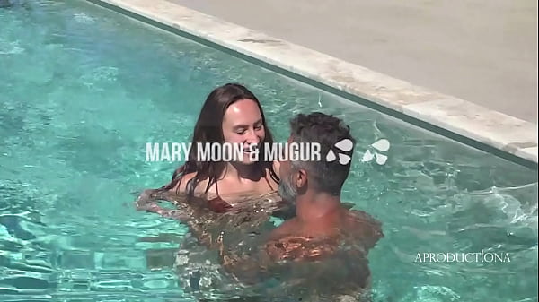 Underwater Fuck in the Pool