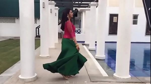 priya's cute belly 65 sec