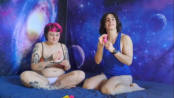 Fun and horny girls with balloons