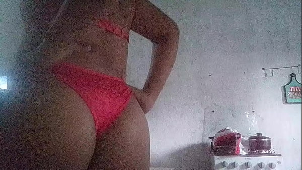 Um jovem Gay perdendo a virgindade do Cú com um...