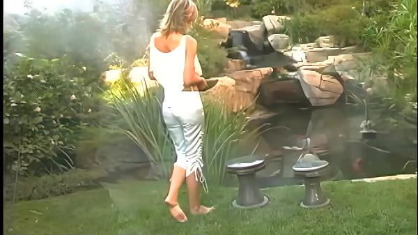 In this clip you'll want to keep your eyes on their wrists as they bang out each other's...