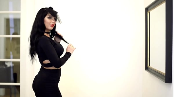 Blowjob in funeral veil