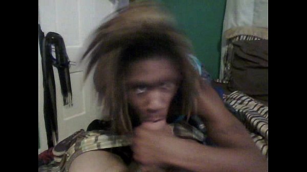 dread girl sucks white dick