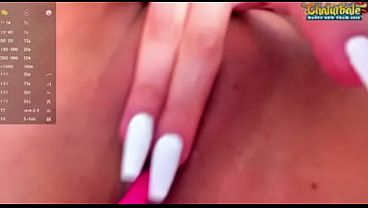 big tit bimbo fingers herself