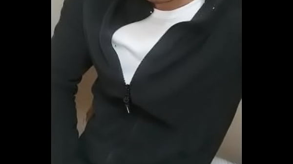 Trois Mois Portent Layla