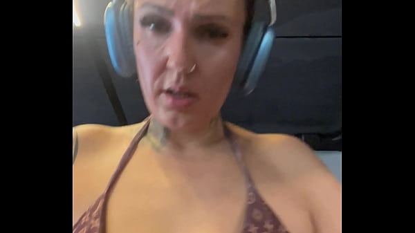 I found a free gym for Copacabana beach! I was all wet and sweaty just in a bikini training deliciously delicious, crazy with lust!