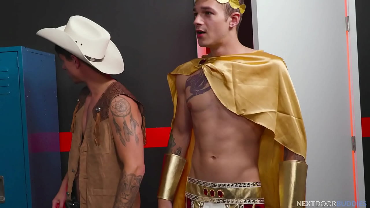 NextDoorBuddies - Hunk Cowboy se lo da a Sexy Muscle Jock Gladiator
                    cumshot blowjob doggystyle deepthroat jerking muscle missionary halloween bareback hunk big cock jock big dick nextdoorbuddies riding cock raw fuck muscle hunk muscle jock tattooed men muchos negros