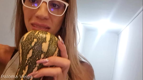 Paloma Veiga e seu Lindo Pirocão de 24cm