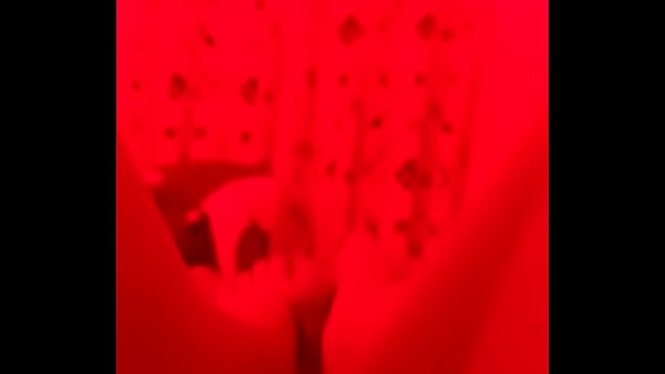 Download Video - Complaciendo con los pies